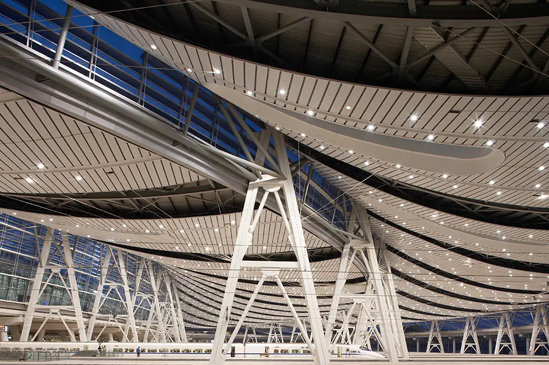 BIM for stadium design and construction with complex roof structures and building systems.