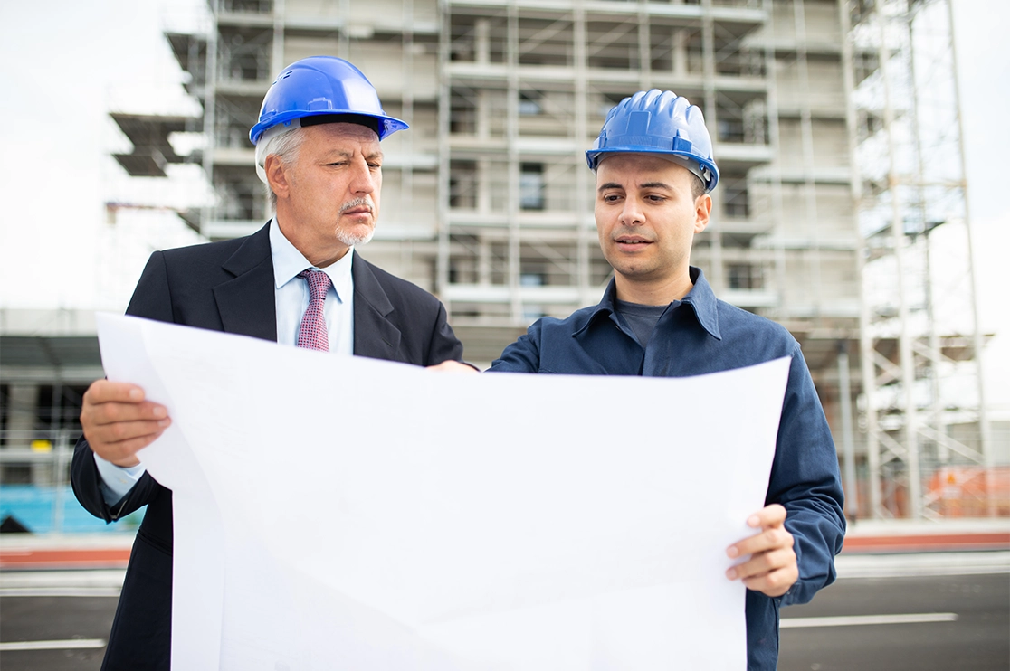 Contractor vs Subcontractor vs Builder: What’s the Difference?