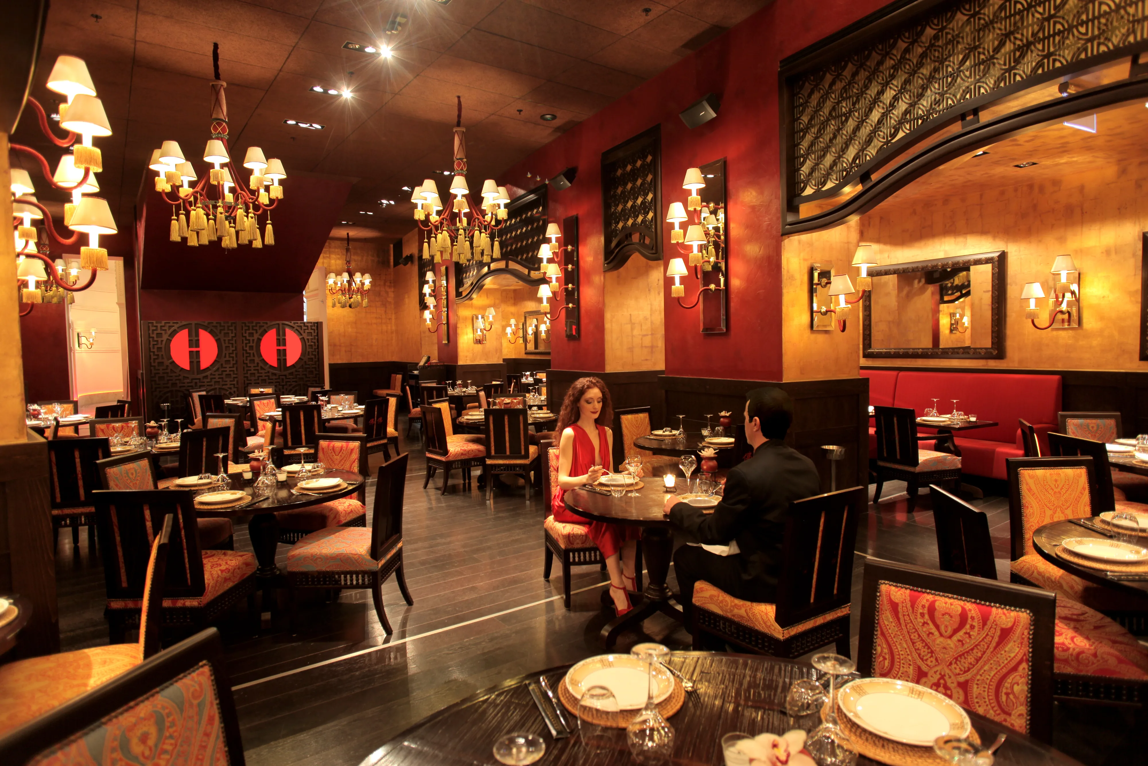 How Interior Designing Plays An Important Role in Making a Restaurant