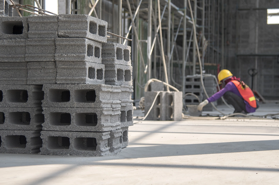 Should You Choose Precast Concrete or Site Cast Concrete?