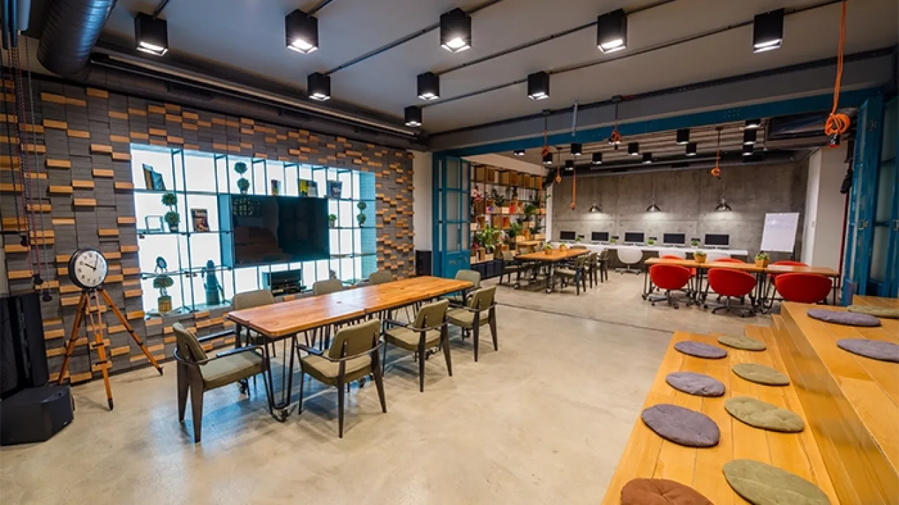 GÜNAYDIN İSTINYEPARK: NEW DESIGN PROJECT REGARDING MEAT AS THE CROWN JEWEL  - YOO INTERIOR