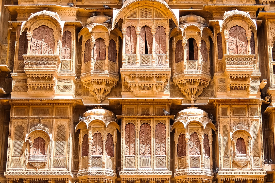 Traditional Millwork Vs. Modern Millwork: A Detailed Overview and Key Analysis