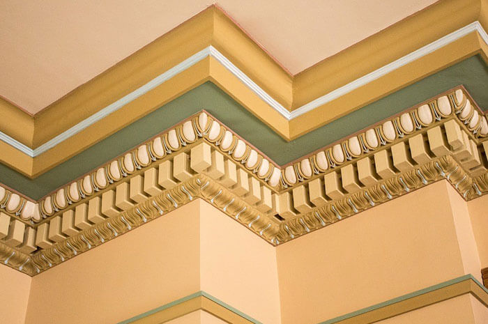 Molding – For that chic look
